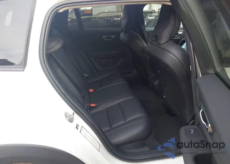 2025 Volvo V60 Cross Country Plus, B5 Awd Gas (Mild Hybrid) from USA, damaged, VIN YV4L12WK7S2146835